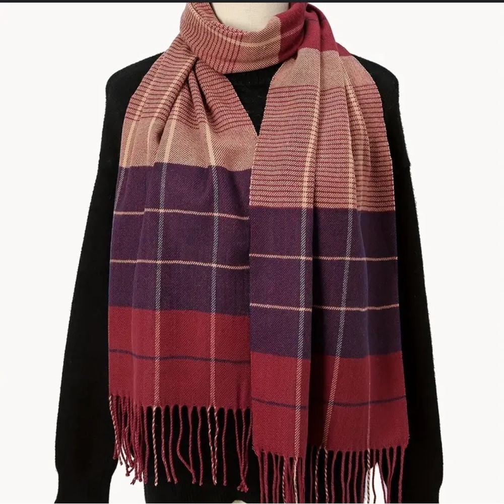 🔴 PLAID FRINGED SCARF 69”